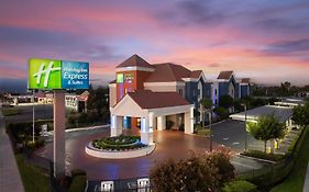 Holiday Inn Express & Suites Lathrop By Ihg